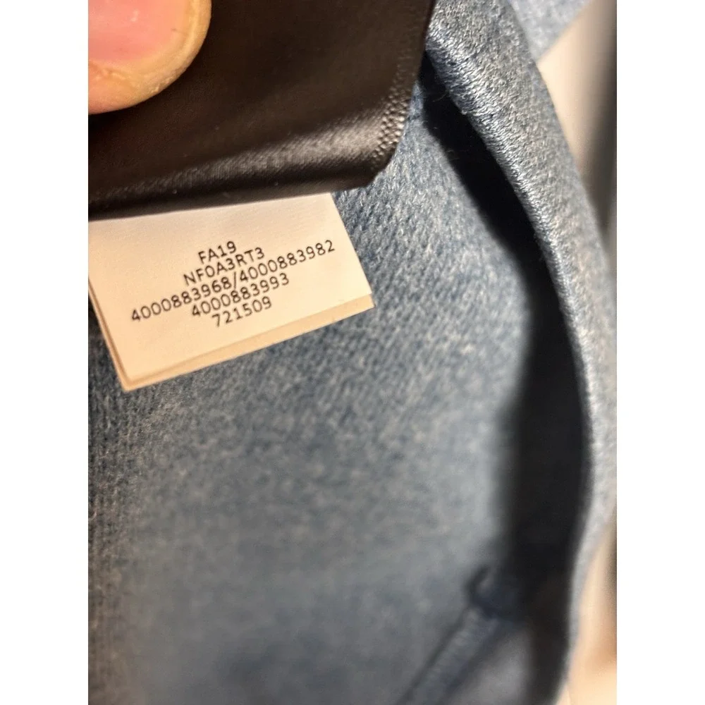 The North Face Mens Medium Blue And Black 1/4 Zip Pullover